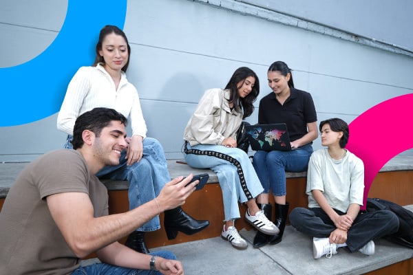Estudiantes aprovechan las becas de la CET.